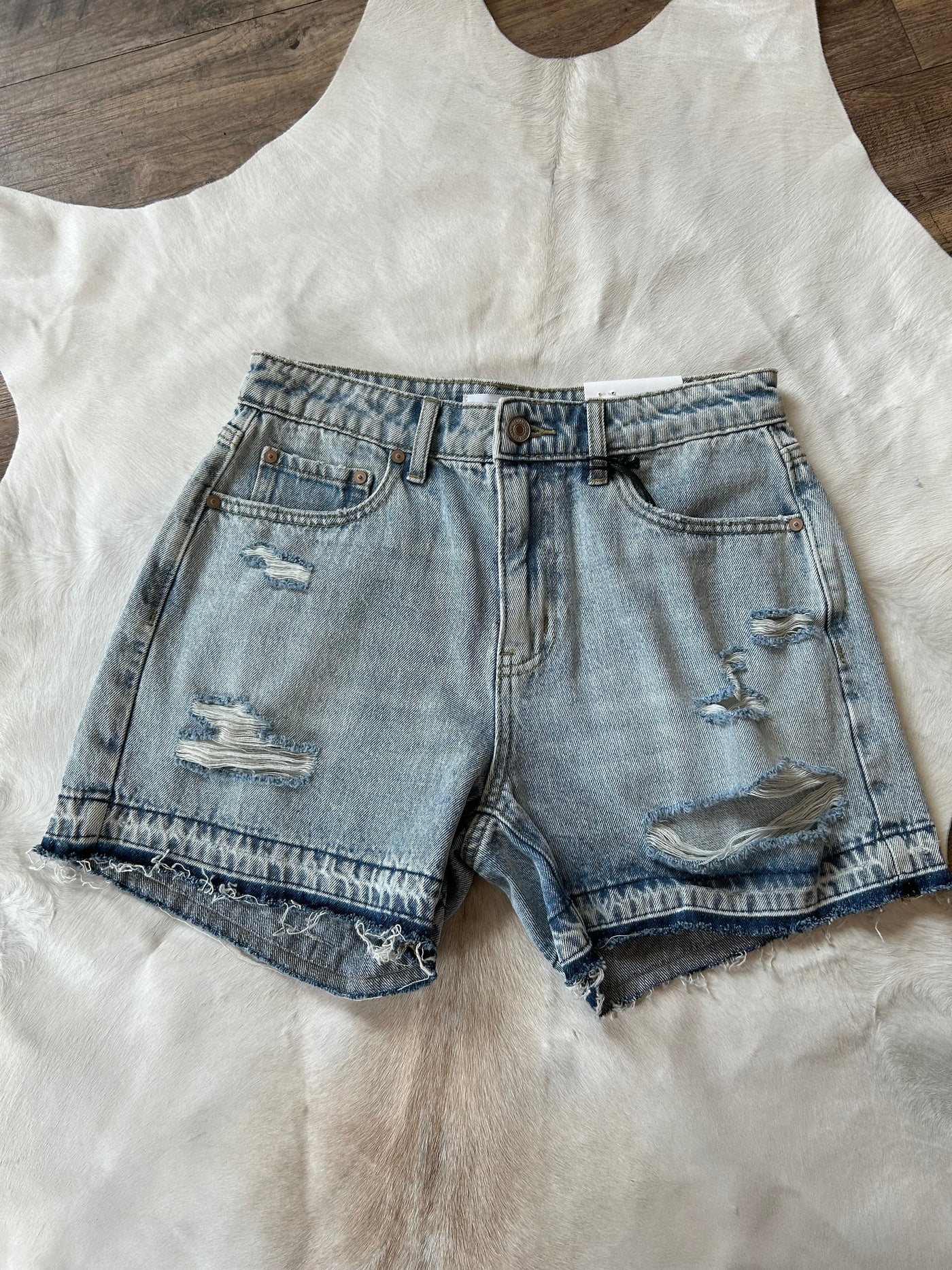 FINAL SALE--Shorts 1479 0630